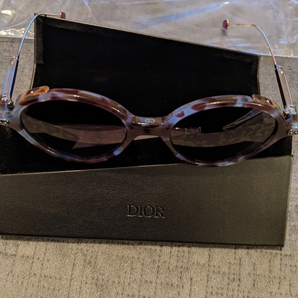 Beautiful Christian Dior sunglasses main image 4